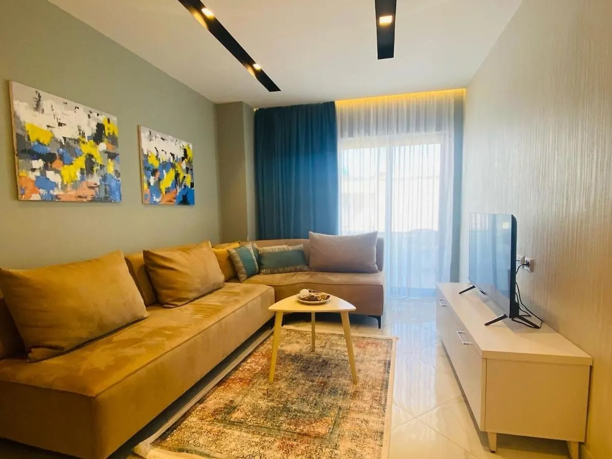Nova Apartments Qerret K3 ゴーレム